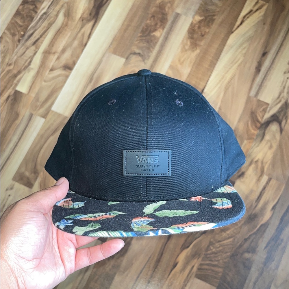 Vans Black Cap with Multicolor Brim